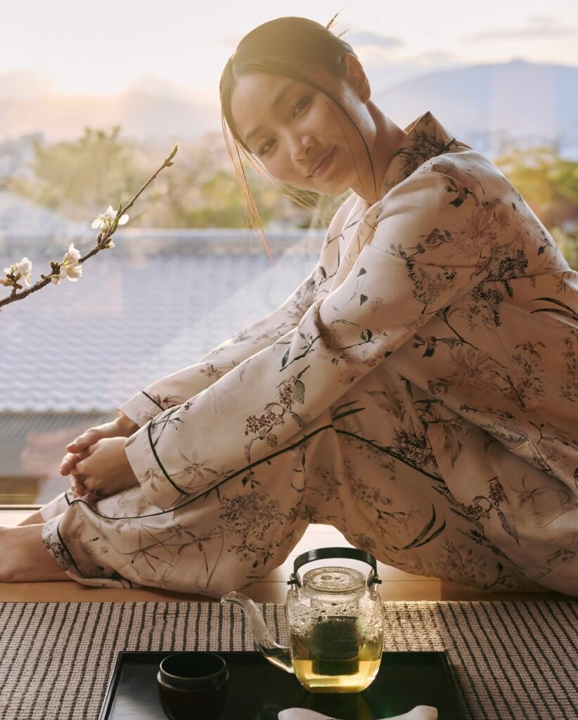 Japanese-New Zealand-born Japanese actor and singer, recognised for her roles in international cinema and efforts to bring diverse narratives to the forefront. “I want to make sure that the roles that I choose are not going to perpetuate those images that I feel are incorrect, and I want to make sure that they’re very human.” She is the one, at the age of 32, Anna Sawai, who became the first Asian woman to win the Emmy for Lead Actress in a Drama and also a trophy at the Golden Globes in January. In her opinion, courage is something you require more when you want to put a stop. “You need courage to start something, but you need even more courage to quit,” she says