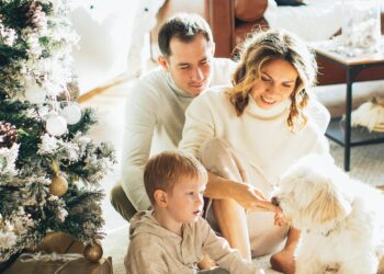 Discover the empowering morning rituals of successful women—mindfulness, fitness, planning, and positivity to boost brain power and daily productivity.