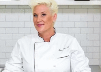 Anne Burrell passed away at 55 in Brooklyn. Celebrating her legacy—from Food Network fame to her inspiring life and unforgettable kitchen journey.