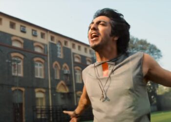 Mohit Suri makes a stunning comeback with Saiyaara, hitting ₹220 crore worldwide and launching new stars. Read Udita Goswami's emotional tribute to the hit filmmaker.