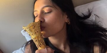 19-year-old chess champion Divya Deshmukh wins the FIDE Women's World Cup final. She has become the 88th Indian to win this trophy.